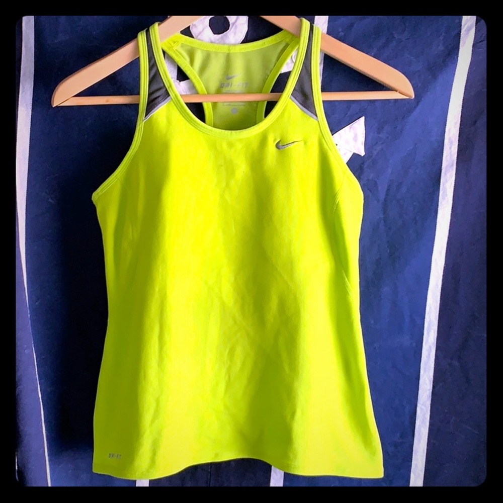 Nike Women’s Racerback Gym Tank Top with Pockets